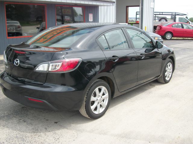 Mazda 3 2011 photo 2