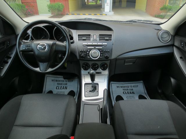 Mazda 3 152579 Sedan