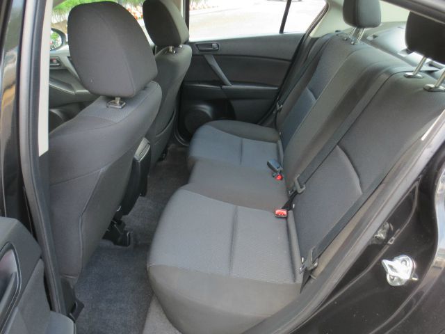 Mazda 3 2011 photo 1