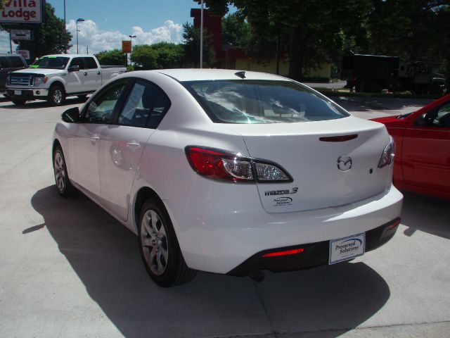 Mazda 3 2011 photo 1