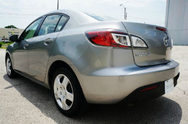 Mazda 3 2011 photo 1