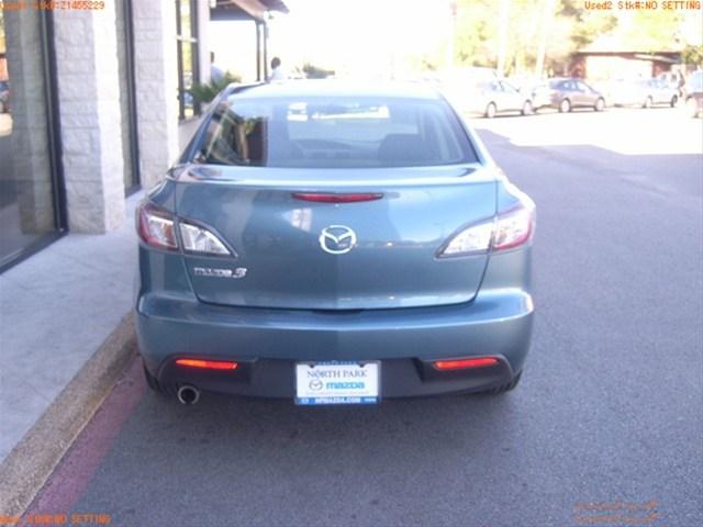 Mazda 3 2011 photo 2