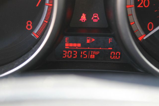 Mazda 3 2011 photo 2