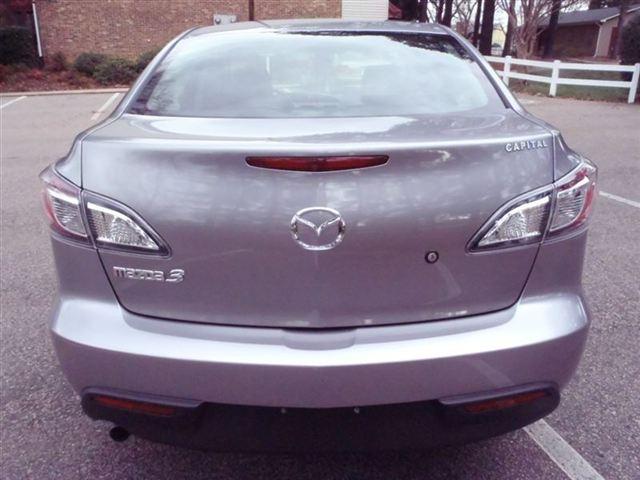 Mazda 3 2011 photo 3