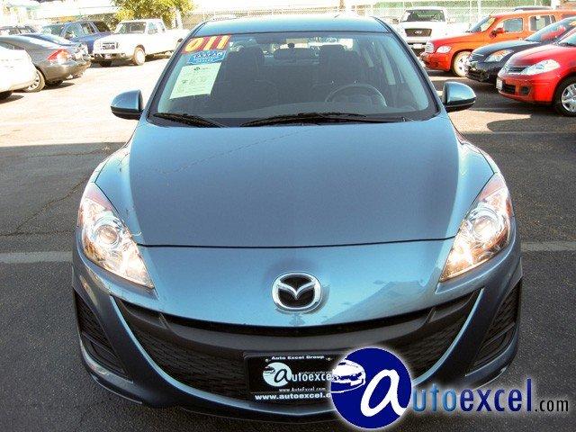 Mazda 3 2011 photo 2