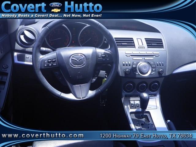 Mazda 3 2011 photo 17