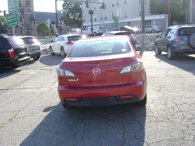 Mazda 3 2011 photo 2