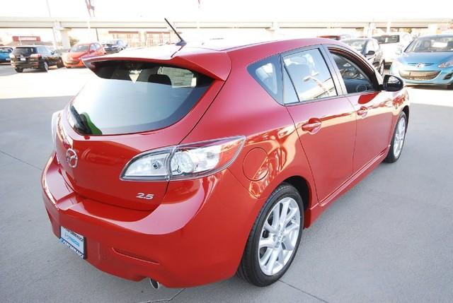 Mazda 3 2012 photo 2