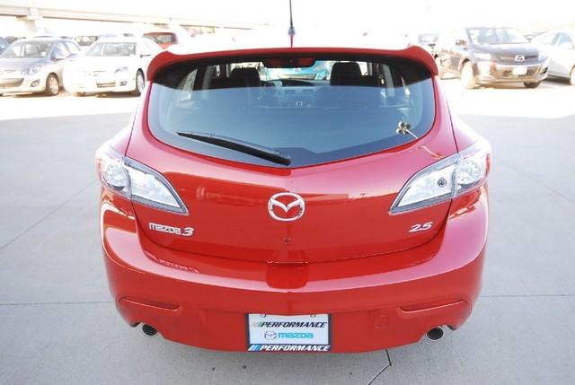 Mazda 3 2012 photo 3