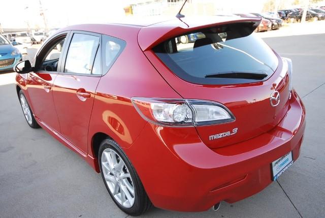 Mazda 3 2012 photo 4