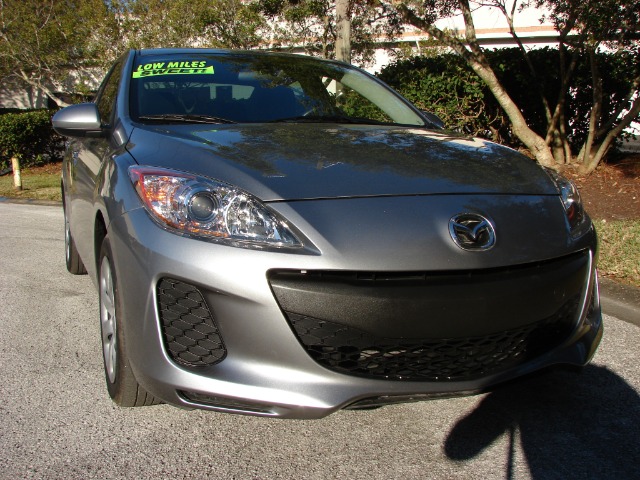 Mazda 3 2012 photo 4