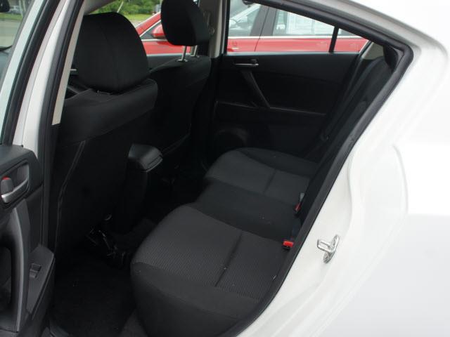 Mazda 3 2012 photo 1