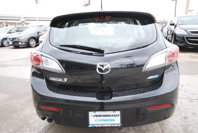 Mazda 3 2012 photo 3