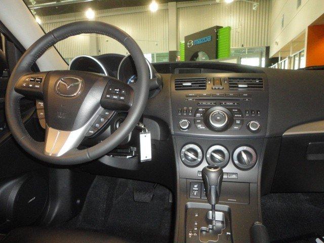 Mazda 3 2012 photo 2