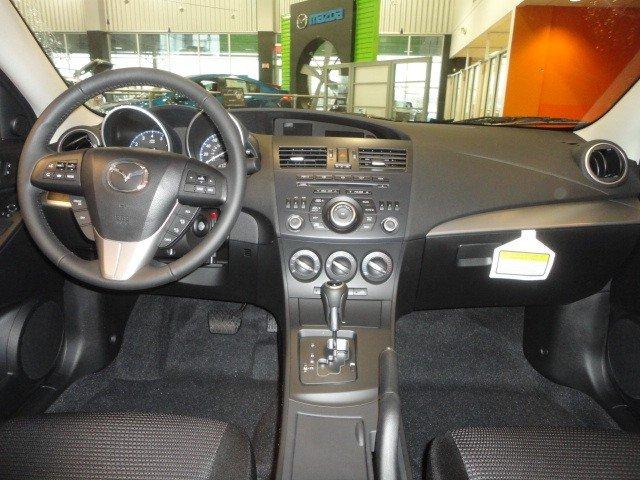 Mazda 3 2012 photo 3