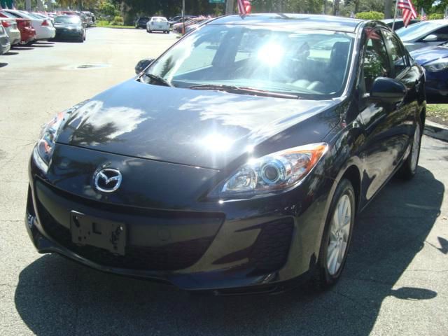 Mazda 3 2012 photo 3