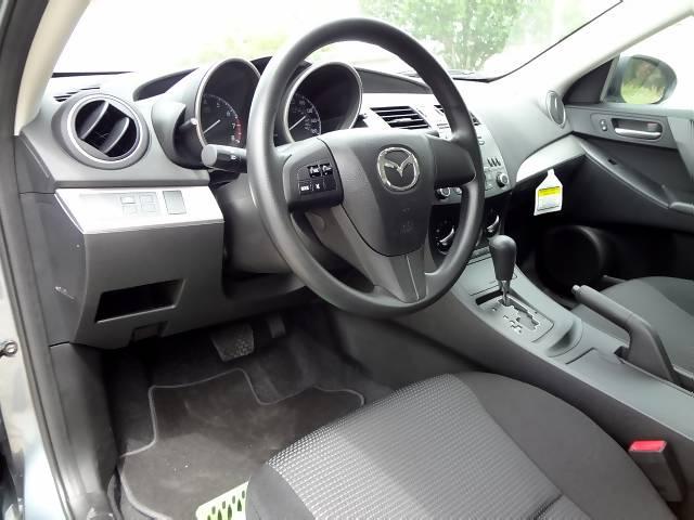 Mazda 3 2012 photo 3