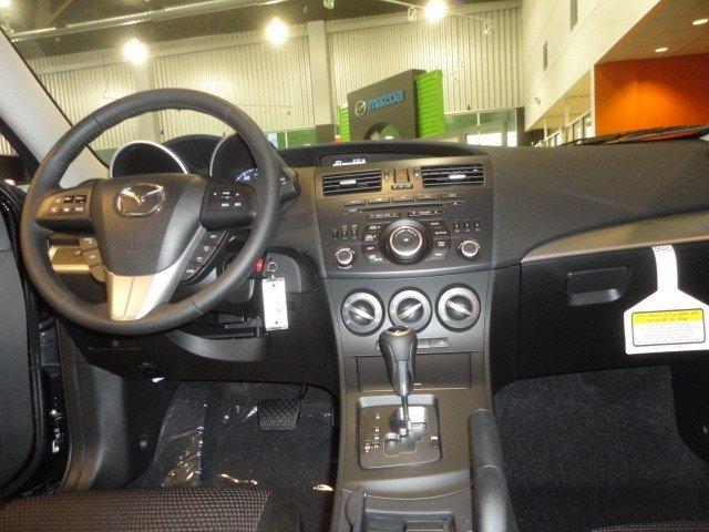 Mazda 3 2012 photo 2