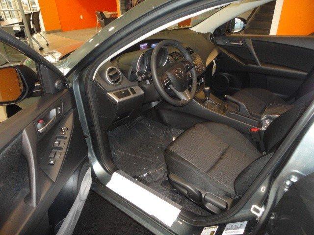 Mazda 3 2012 photo 3