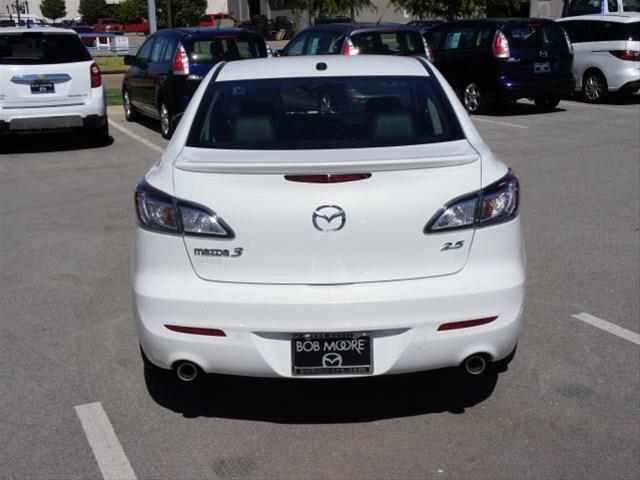 Mazda 3 2012 photo 3