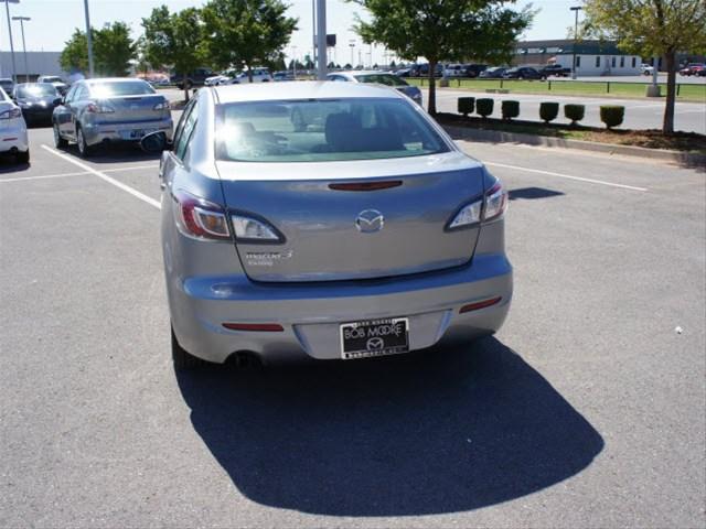 Mazda 3 2012 photo 3