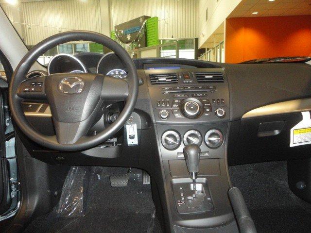 Mazda 3 2012 photo 2