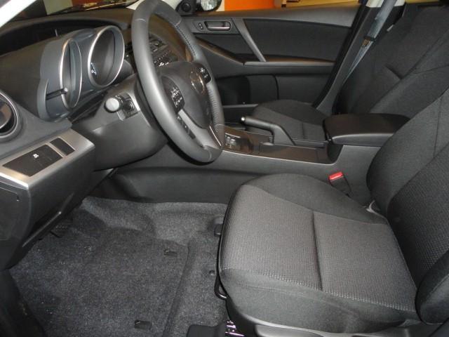 Mazda 3 2012 photo 3