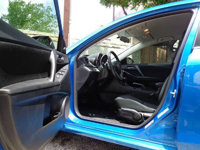 Mazda 3 2012 photo 3