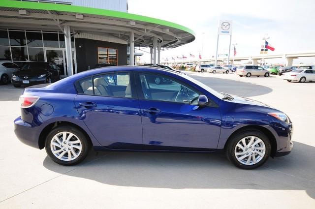 Mazda 3 2012 photo 1