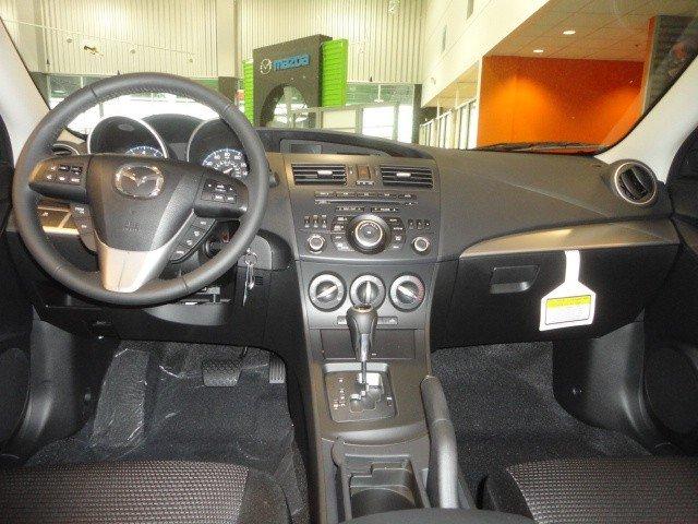 Mazda 3 2012 photo 2