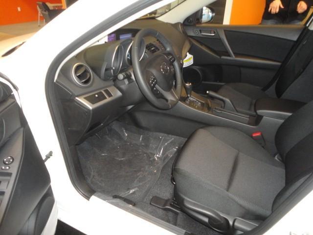 Mazda 3 2012 photo 3