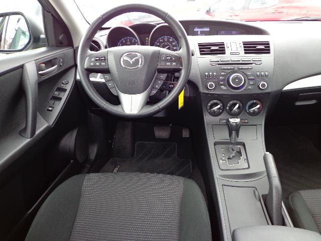 Mazda 3 2012 photo 2