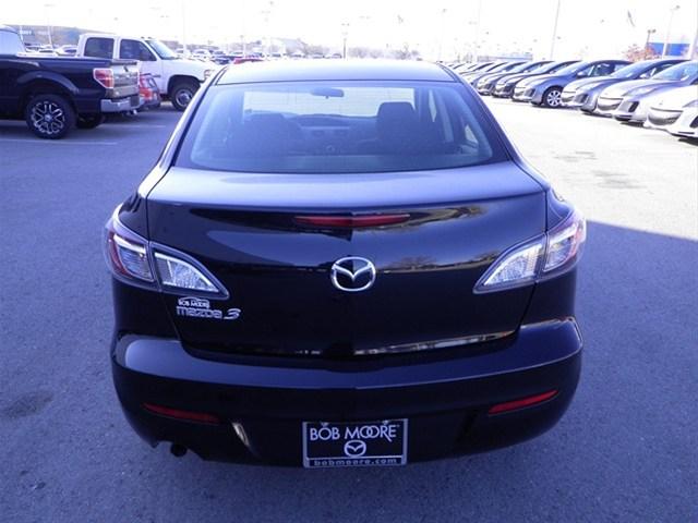 Mazda 3 2012 photo 3