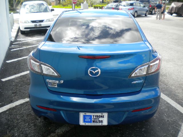 Mazda 3 2012 photo 3