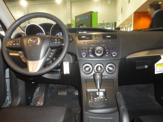 Mazda 3 2012 photo 2