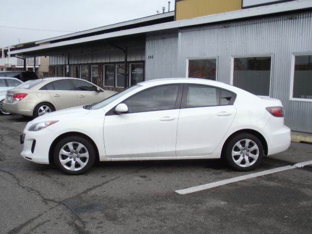 Mazda 3 2013 photo 1