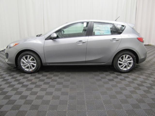 Mazda 3 2013 photo 1