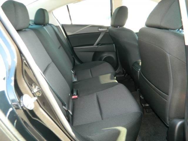 Mazda 3 2013 photo 2