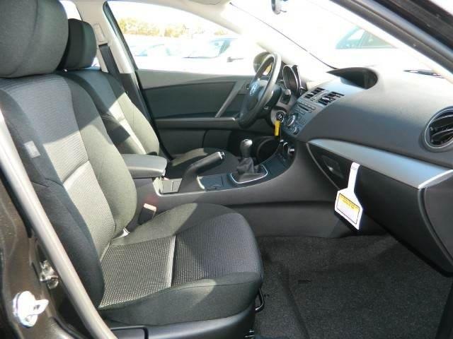 Mazda 3 2013 photo 3