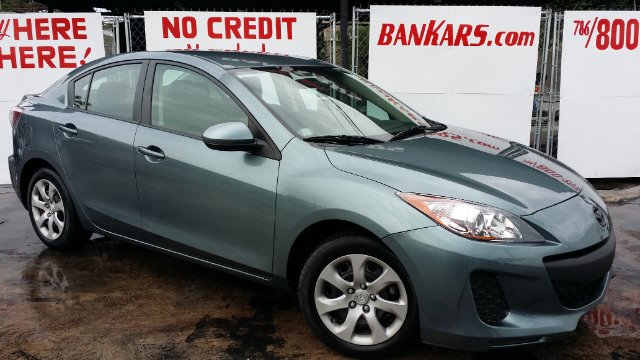 Mazda 3 2013 photo 1