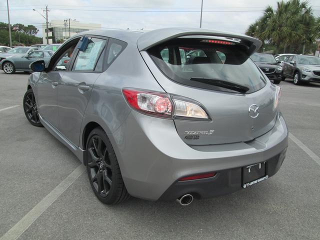 Mazda 3 2013 photo 1