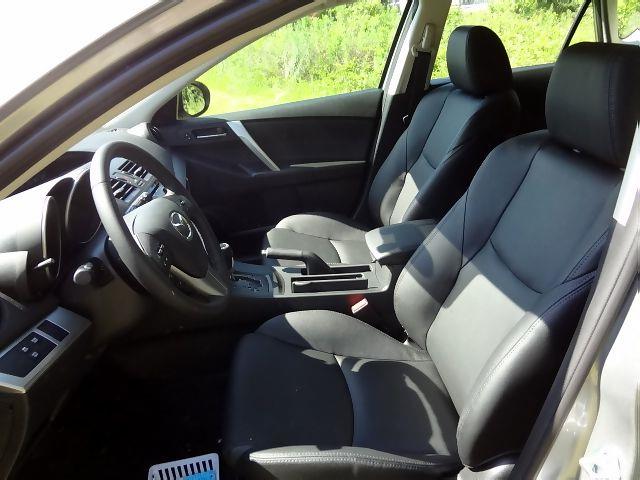 Mazda 3 2013 photo 2