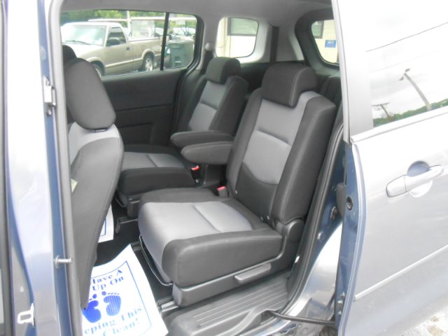 Mazda 5 2007 photo 2