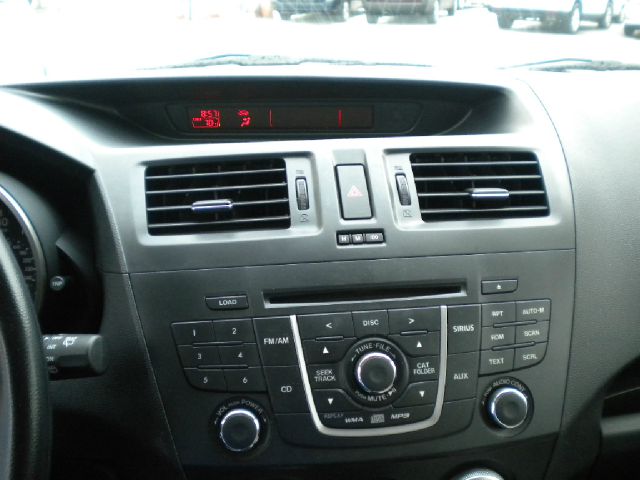 Mazda 5 2012 photo 10