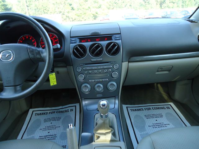 Mazda 6 2004 photo 2