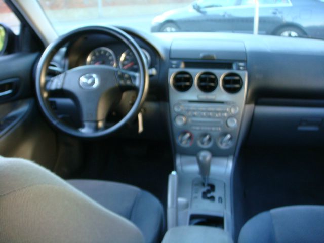 Mazda 6 2004 photo 2