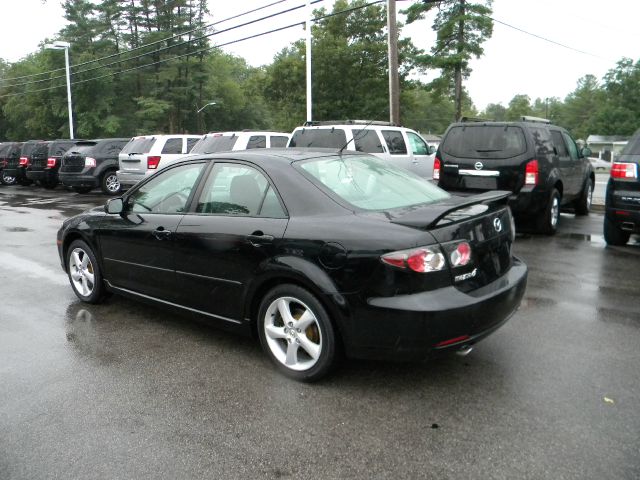 Mazda 6 4dr Sdn 2.4L FWD Sedan