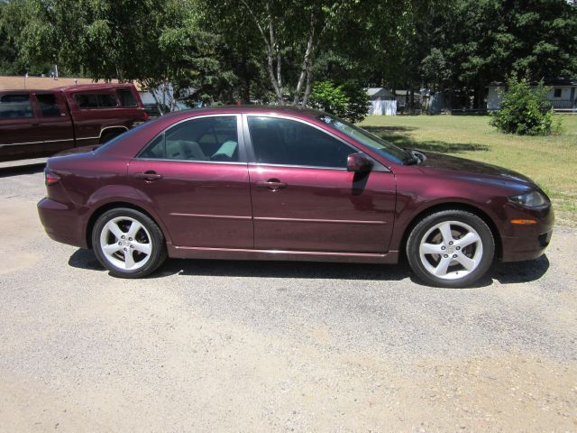 Mazda 6 4dr Sdn 2.4L FWD Sedan