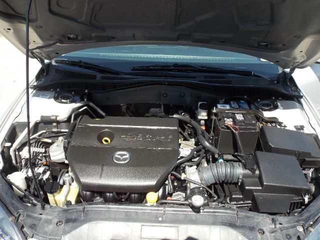 Mazda 6 4dr Sdn 2.4L FWD Sedan