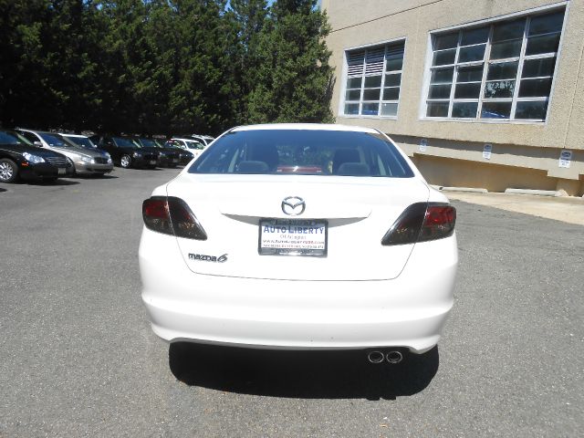 Mazda 6 2010 photo 2